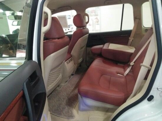 2016款酷路澤4000最高降2萬元 現(xiàn)車充足-圖4