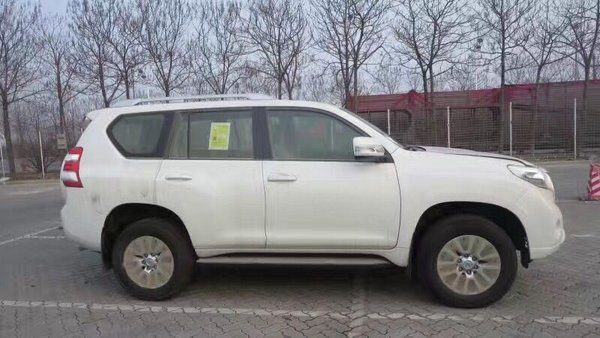 丰田普拉多4000现车 17款霸道全版本配置-图3