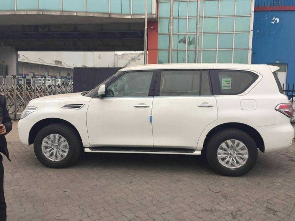 2017款尼桑途樂4.0L現(xiàn)車 零首付分期特購-圖3