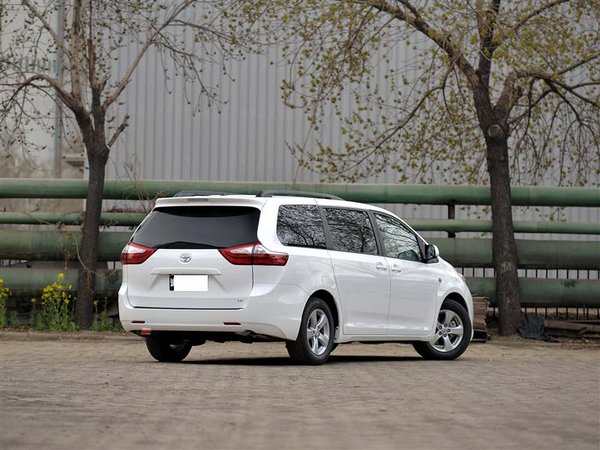 豐田塞納四驅(qū)兩驅(qū)3.5L 商務(wù)車經(jīng)典37萬起-圖3
