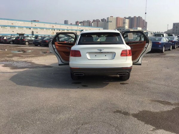 宾利添越豪华SUV 18款高端越野降价极限-图3