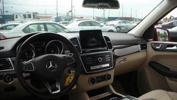 2017款奔馳GLS450 自貿(mào)區(qū)現(xiàn)車價(jià)格超低價(jià)-圖11