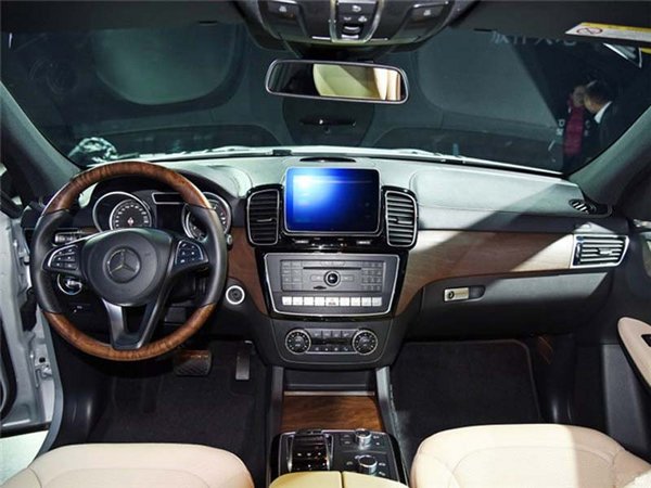 2017款奔驰GLS450现车 98万港口批发特价-图11