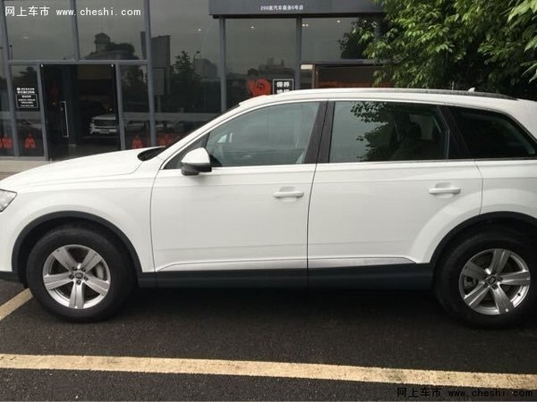 16款奥迪Q7现车2.0T 按揭购车划算无压力-图3