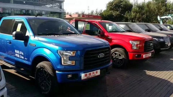 2016款福特猛禽F150 3.5TT皮卡动力猛增-图2