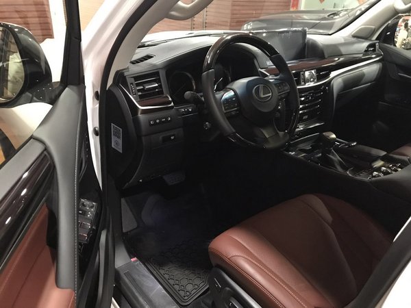 17款雷克萨斯LX570 城市SUV预定价格更低-图6