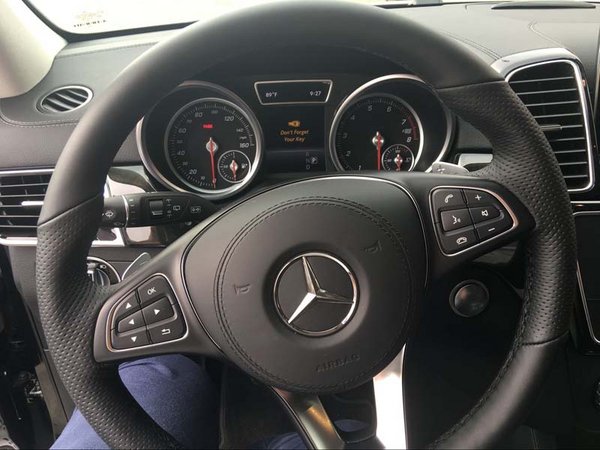 2017款奔馳GLS450現(xiàn)車 底降津門人潮暴購-圖4