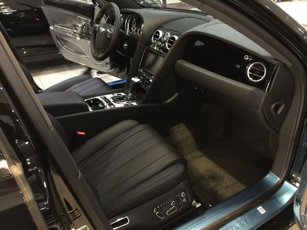 2017款宾利飞驰V8S顶配 4.0升V8配置行情-图4