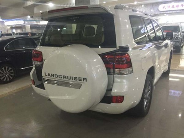豐田酷路澤4000現(xiàn)車 最新款頂級越駕到港-圖3