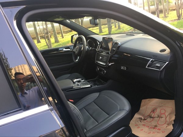 17款奔馳GLS450全景標(biāo)配 102萬(wàn)特降津門-圖6
