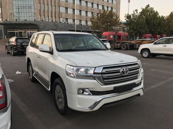豐田酷路澤4000低價(jià)促銷 V6陸巡越野戰(zhàn)神-圖1