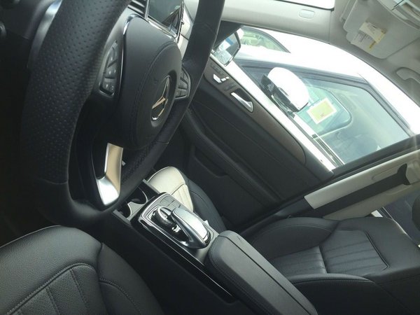 17款奔馳GLS450現(xiàn)車平價 加版GLS450解析-圖4
