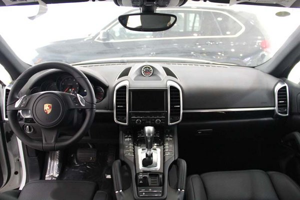 2016款保時捷卡宴現(xiàn)車 四驅(qū)豪駕卡宴特降-圖4