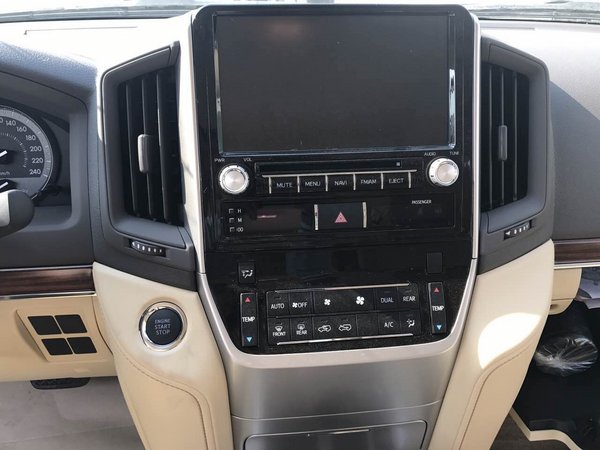 特惠17款丰田酷路泽4600 V8降价引爆全场-图6