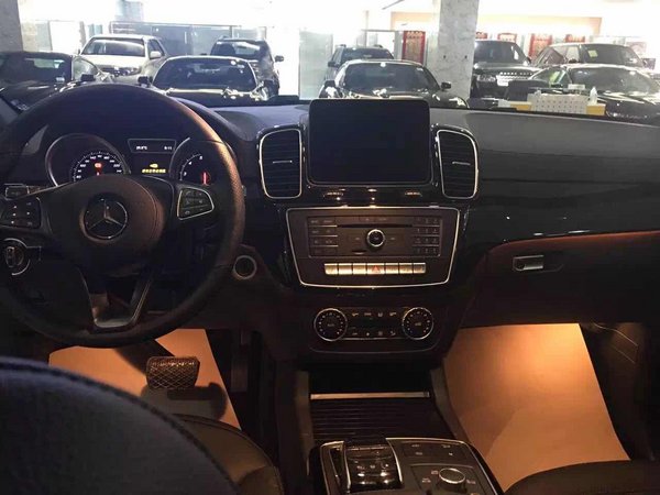 17款奔馳GLS450現(xiàn)車最低價 獨挑同級品質(zhì)-圖4