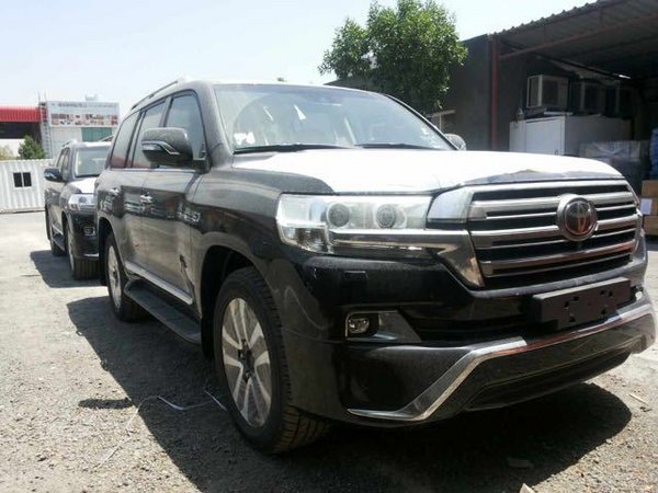 頂配豐田酷路澤5700V8導(dǎo)購 16款5700現(xiàn)車-圖2
