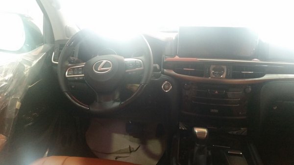 2016款雷克薩斯LX570 沉穩(wěn)霸氣凌志特惠-圖5