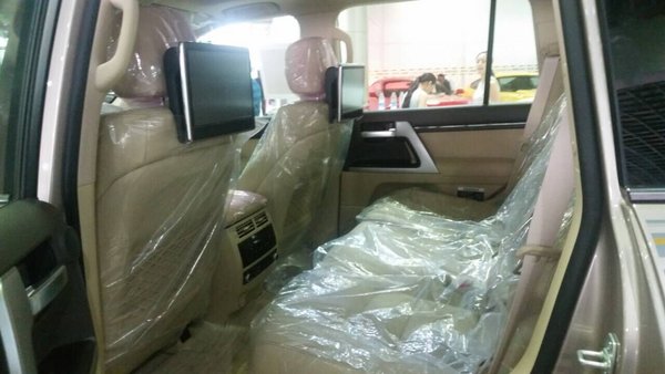 16款豐田酷路澤5700V8 舒適駕享陸巡實(shí)拍-圖6