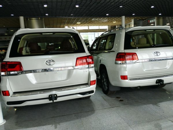 豐田陸巡丐版4000改裝 車城實(shí)拍價(jià)格速降-圖3