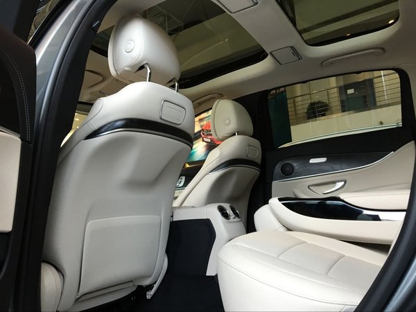 2016新款奔驰E级 现车销售线条流畅优雅-图7