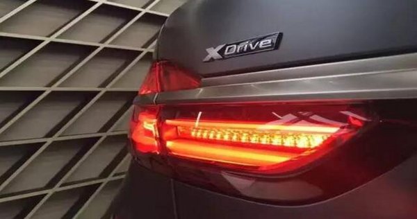 新BMW 7系旗舰M760Li xDrive-图7