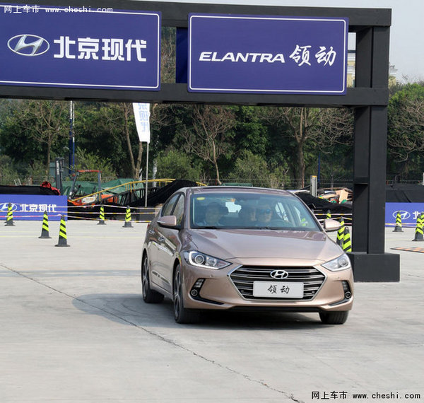 推出1.4t发动机 场地试驾北京现代领动