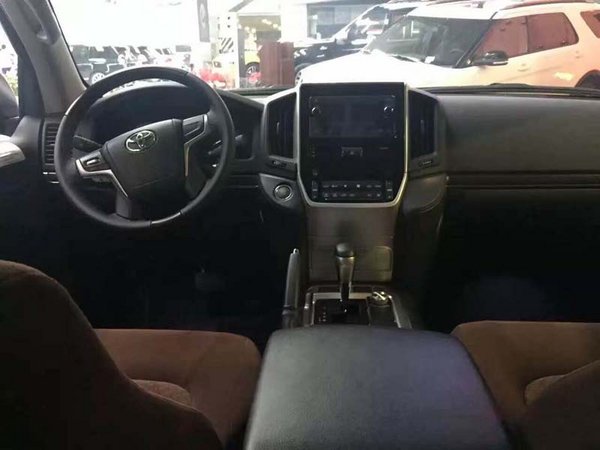16款豐田蘭德酷路澤4000 67萬元現車惠享-圖4