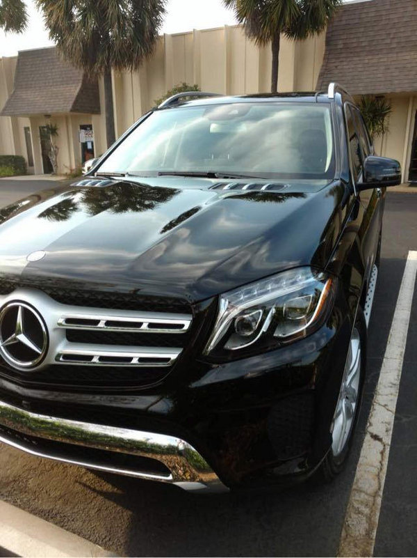 17款奔馳GLS450現(xiàn)車 感恩月回饋新老客戶-圖1