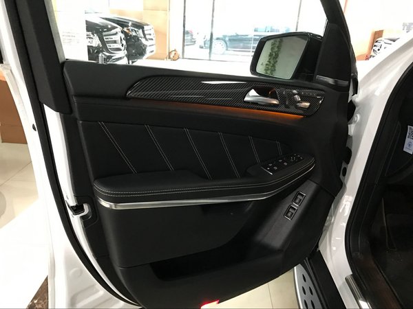 進(jìn)口奔馳GLS63新行情 科技升級體驗測速-圖5
