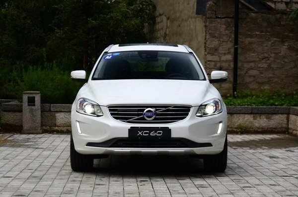 沃尔沃xc60两驱智进版价格2017款报价