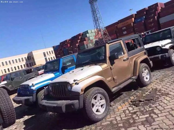 Jeep牧马人3.0L两门金秋旅程版 限量包牌-图3