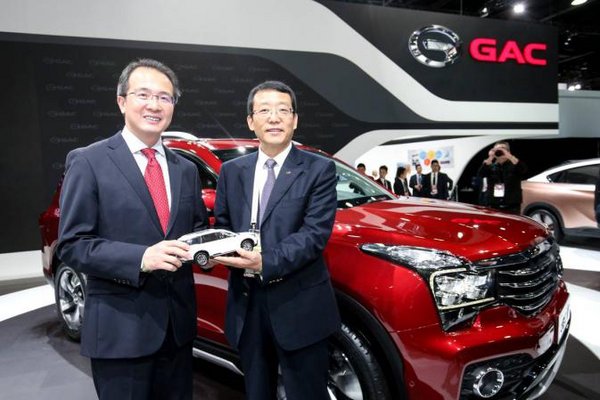 传祺GS7全球首发与国际汽车品牌同台竞技-图2