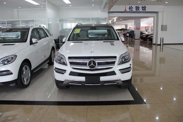 2016款奔驰GL350特惠 月末新动态震撼促-图2