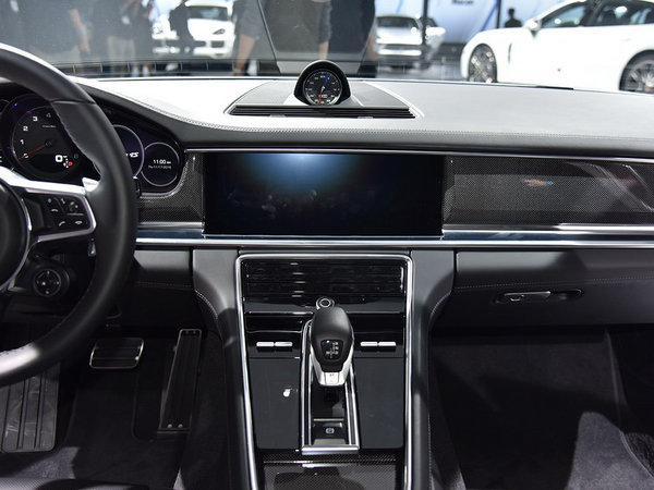 2017款保时捷帕纳梅拉 极速轿跑盛惠临门-图5