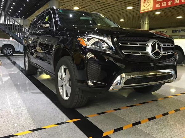 17款奔馳GLS450美規(guī)黑色 頂配置完勝中規(guī)-圖2