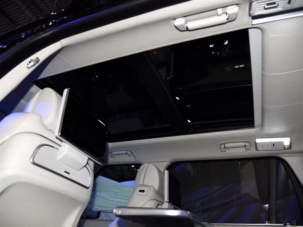 路虎攬勝行政版4座現(xiàn)車 黑撞頂SUV?？嵝?圖7