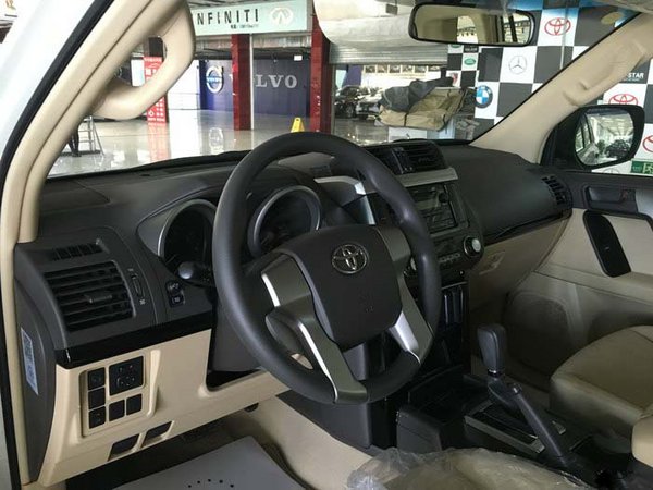 豐田霸道2700中東版 33萬起天津現(xiàn)車來襲-圖5