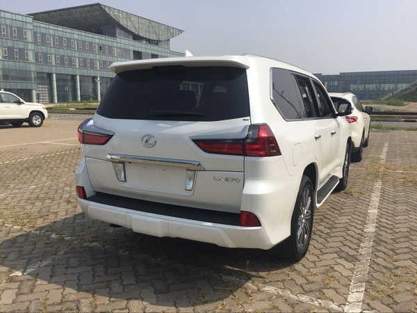 17款加版雷克萨斯LX570 新一代全地形SUV-图7