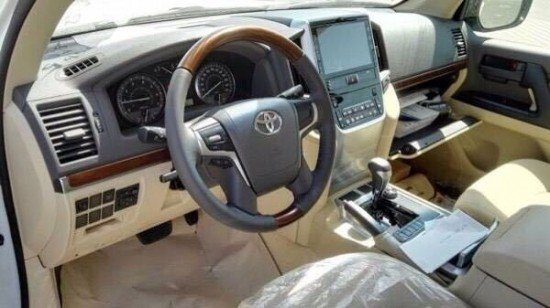 2016款豐田陸地巡洋艦配置 現(xiàn)車手續(xù)齊-圖13