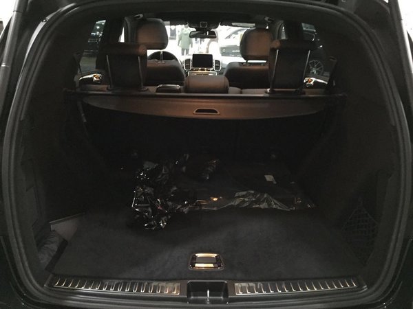 17款奔驰GLE400 时尚SUV驾驭生活新景观-图10