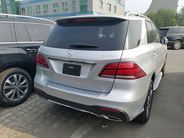 平行進(jìn)口奔馳GLE400 美規(guī)GLE400現(xiàn)車86萬-圖3