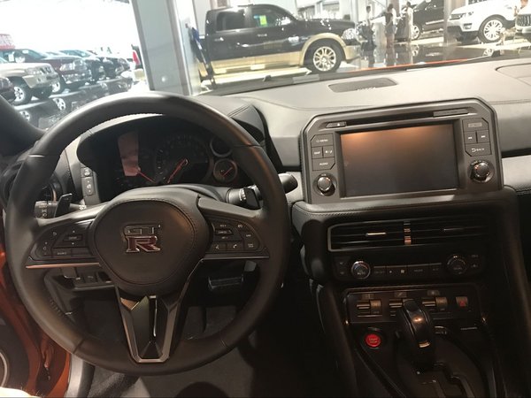 2017款日产GTR战神 赛道之王降价卖疯了-图6