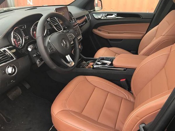 17款奔驰GLS450AMG配置包 120万报价可议-图6