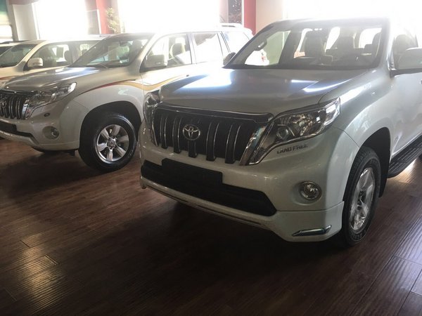 中东版2017款丰田霸道价-图2