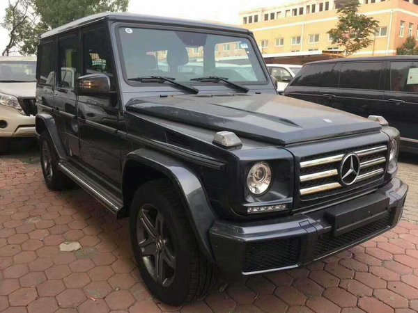 18款欧规奔驰G350d 五座真皮座椅127.8万-图2