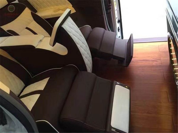 17款丰田塞纳改装航空座椅实木地板-图2