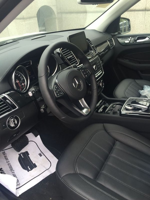 2017款奔馳GLS450現(xiàn)車 降價促銷102萬元-圖4