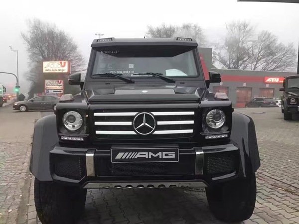 奔馳G5004x4現(xiàn)車 威震八方越野G級(jí)顯個(gè)性-圖2