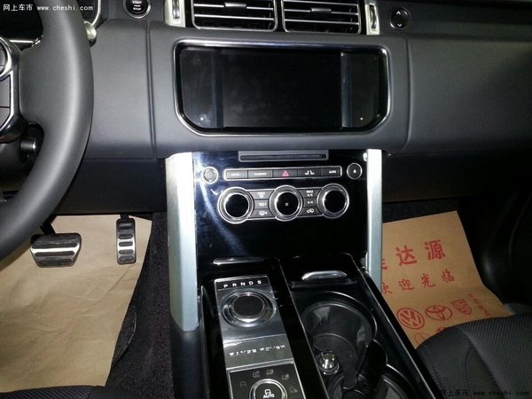 16款路虎攬勝運(yùn)動(dòng)版現(xiàn)車價(jià)格 新春答謝惠-圖8