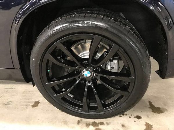 18款加版宝马X5M 3.0T汽油五座配置任选-图8